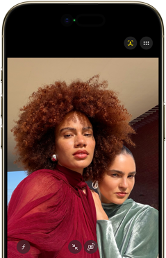 iPhone Air, voorkant, Dynamic Island bovenaan in het midden, de feature Middelpunt voor foto’s wordt gebruikt