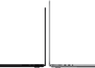 14‑inch en 16‑inch MacBook Pro met de ruggen tegen elkaar, zodat het verschil in grootte goed te zien is en het dunne profiel goed uitkomt